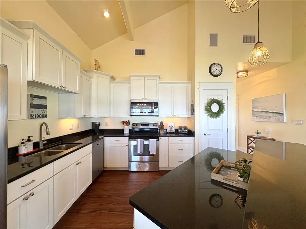 172 Five Dove Port Aransas, TX 78373