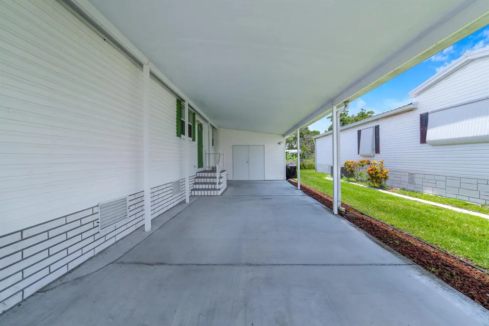 1651 SW 35th Circle Okeechobee, FL 34974