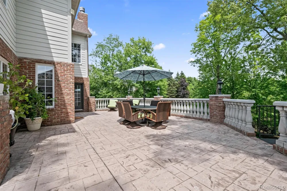 61496 Beacon Hill Drive Washington Township, MI 48094