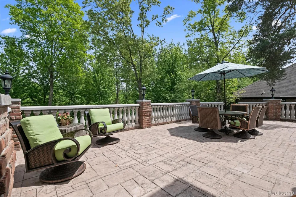 61496 Beacon Hill Drive Washington Township, MI 48094
