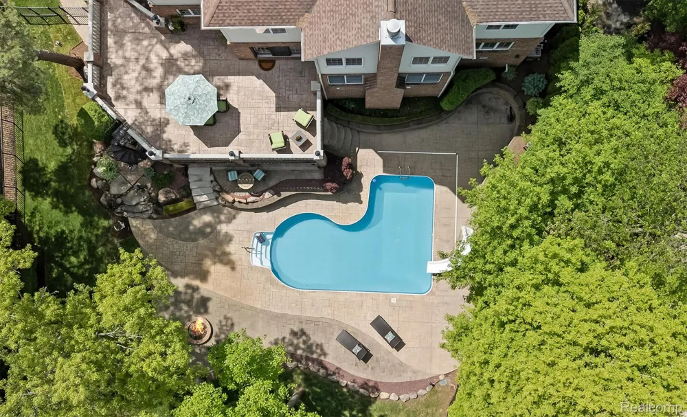 61496 Beacon Hill Drive Washington Township, MI 48094