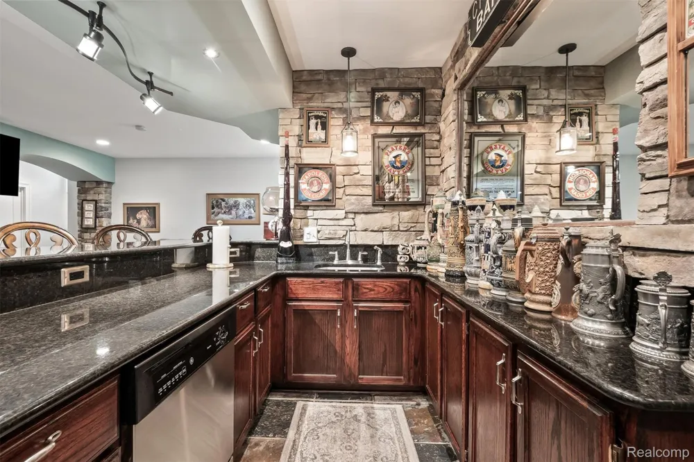61496 Beacon Hill Drive Washington Township, MI 48094