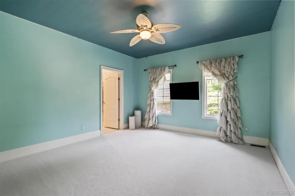 61496 Beacon Hill Drive Washington Township, MI 48094