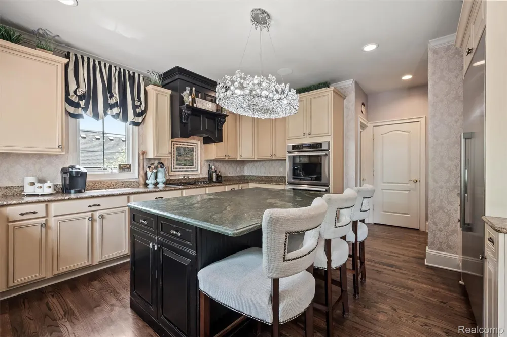 61496 Beacon Hill Drive Washington Township, MI 48094