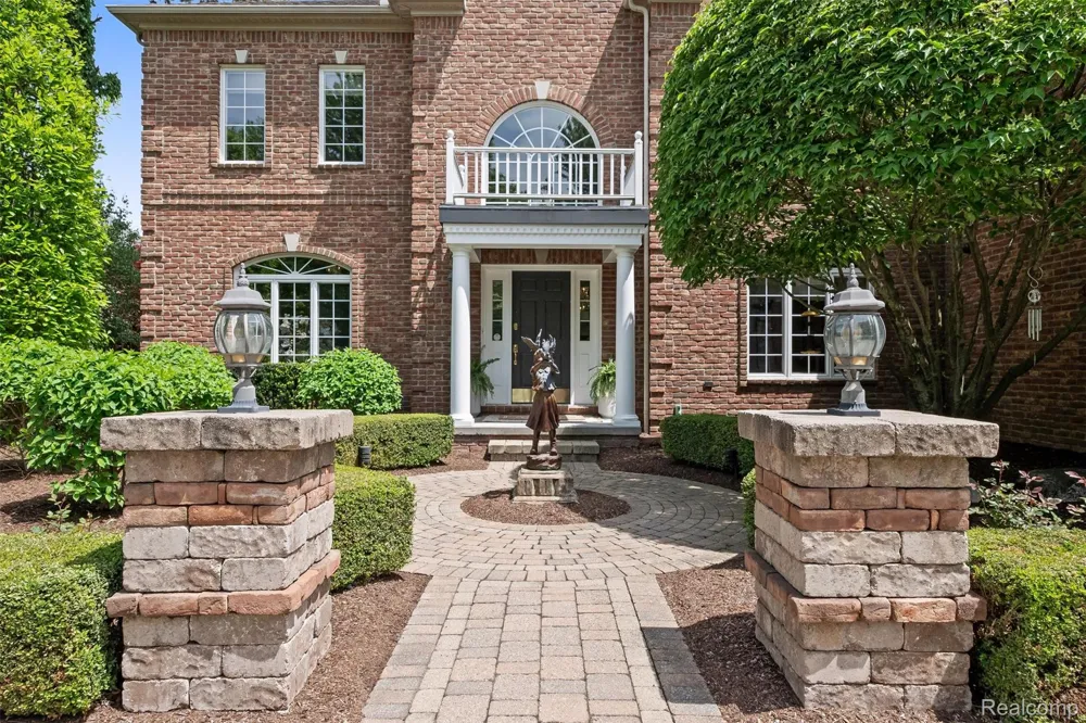 61496 Beacon Hill Drive Washington Township, MI 48094