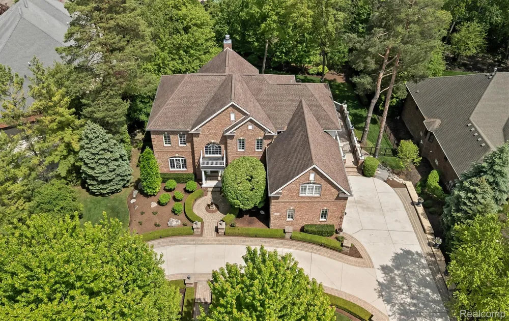 61496 Beacon Hill Drive Washington Township, MI 48094