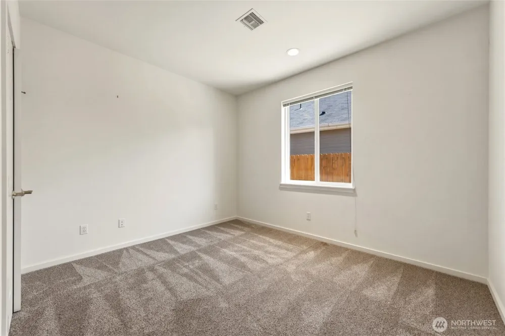 875 SE Creekside Drive College Place, WA 99324