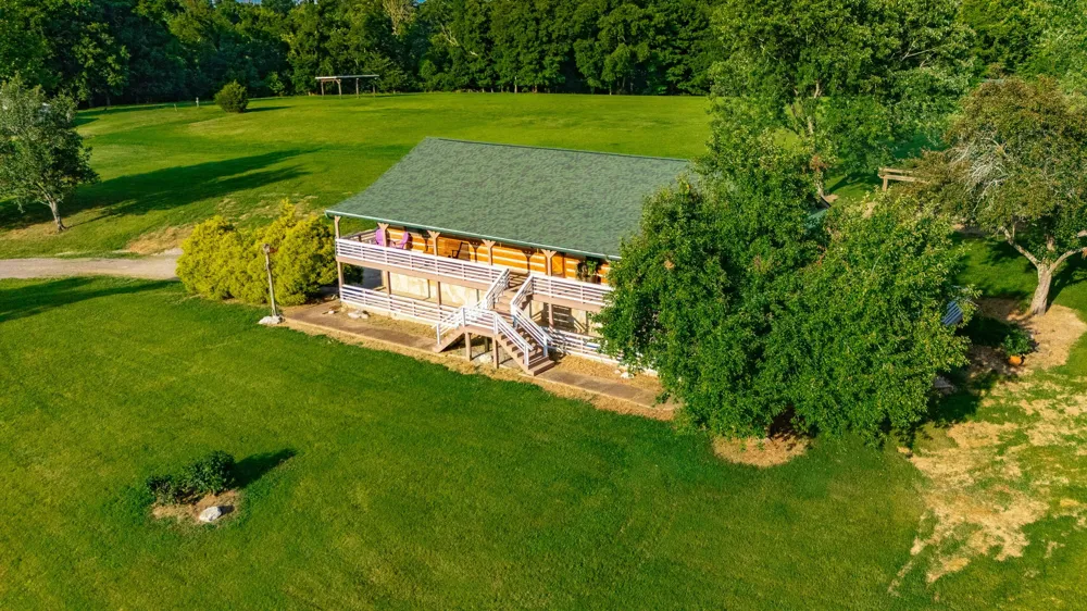 825 Harsh Ln Castalian Springs, TN 37031