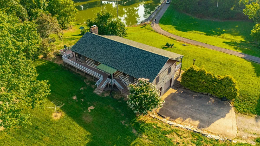 825 Harsh Ln Castalian Springs, TN 37031