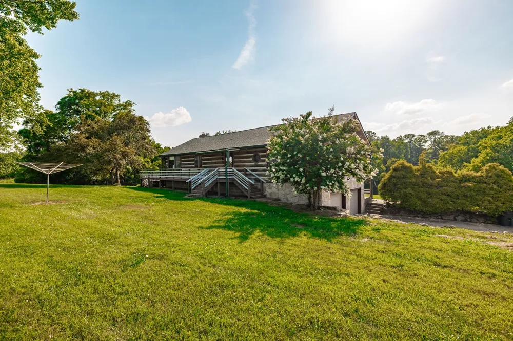 825 Harsh Ln Castalian Springs, TN 37031
