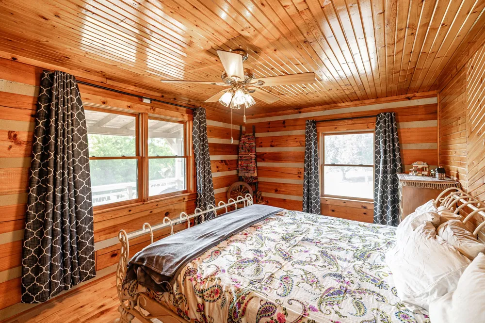 825 Harsh Ln Castalian Springs, TN 37031