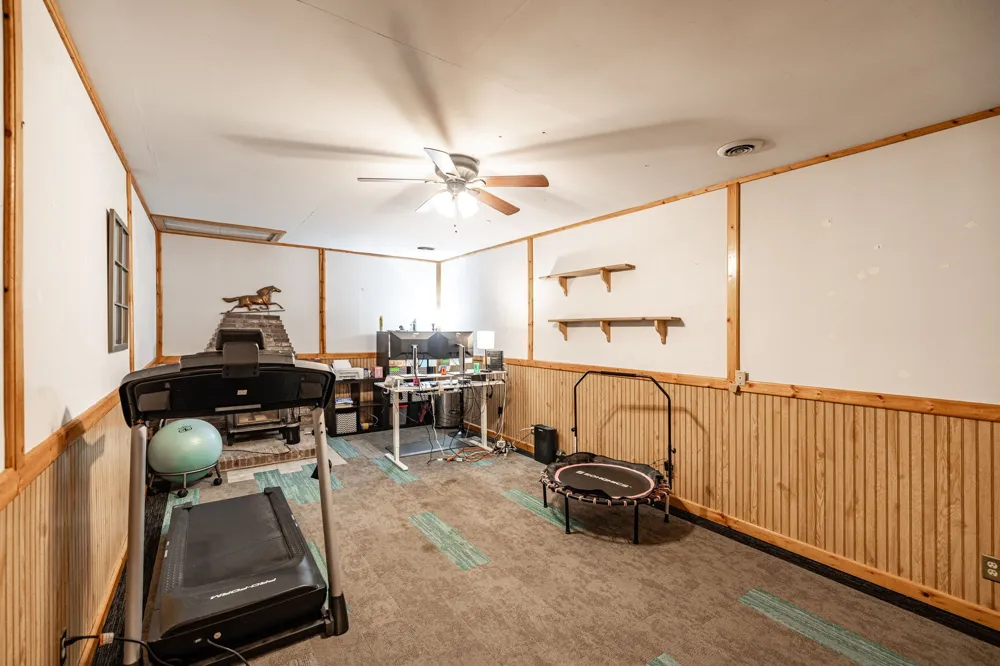 825 Harsh Ln Castalian Springs, TN 37031