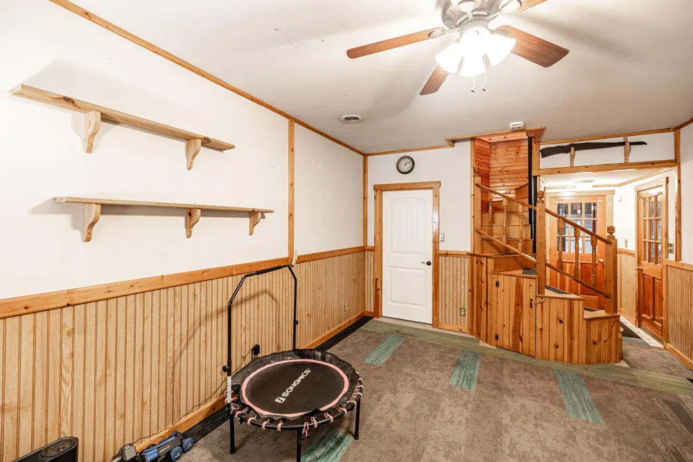 825 Harsh Ln Castalian Springs, TN 37031