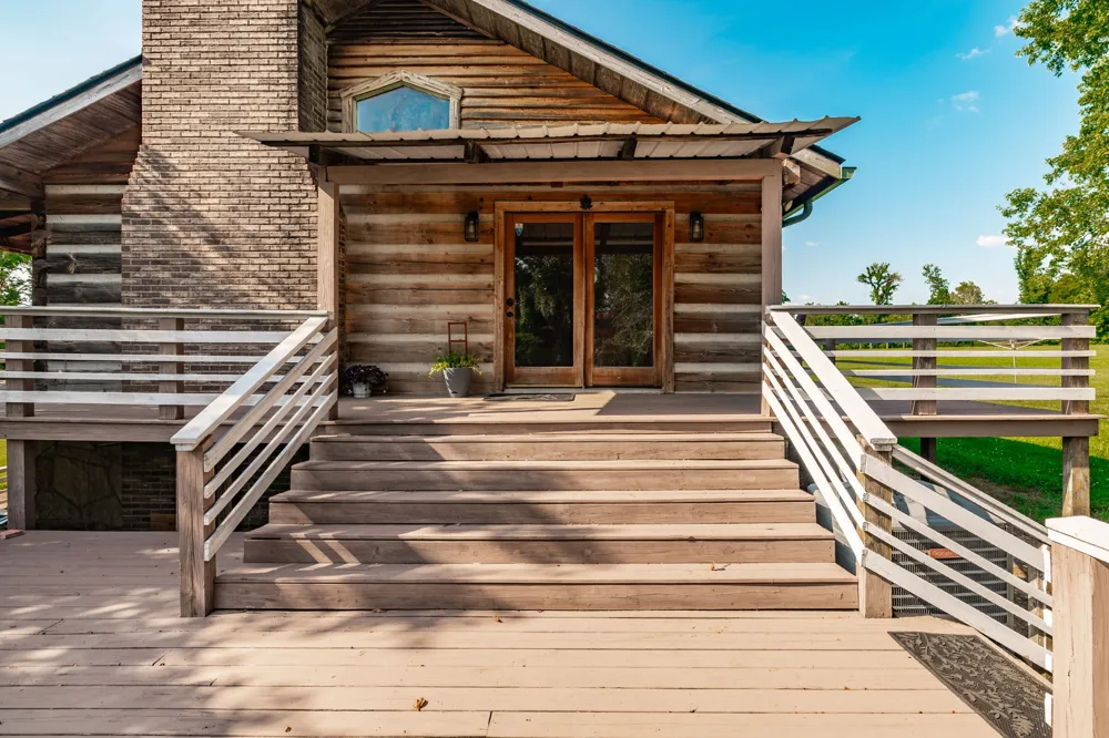 825 Harsh Ln Castalian Springs, TN 37031