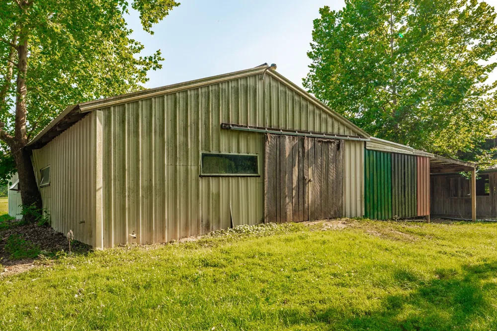 825 Harsh Ln Castalian Springs, TN 37031