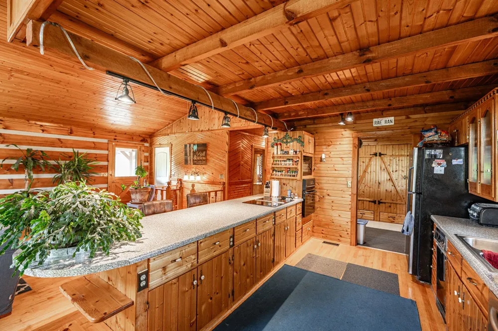 825 Harsh Ln Castalian Springs, TN 37031
