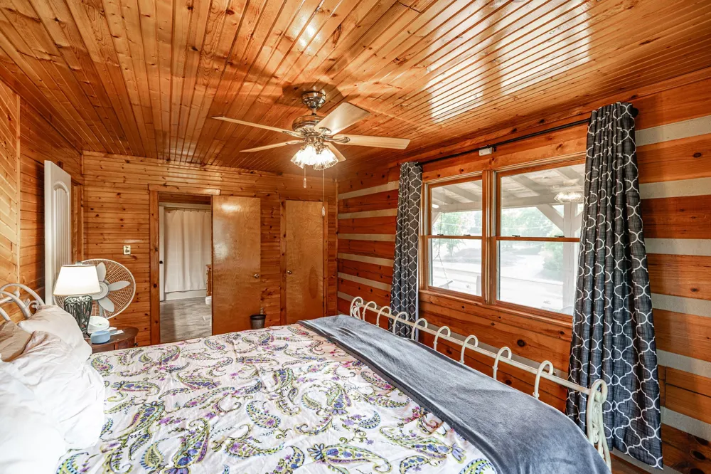825 Harsh Ln Castalian Springs, TN 37031