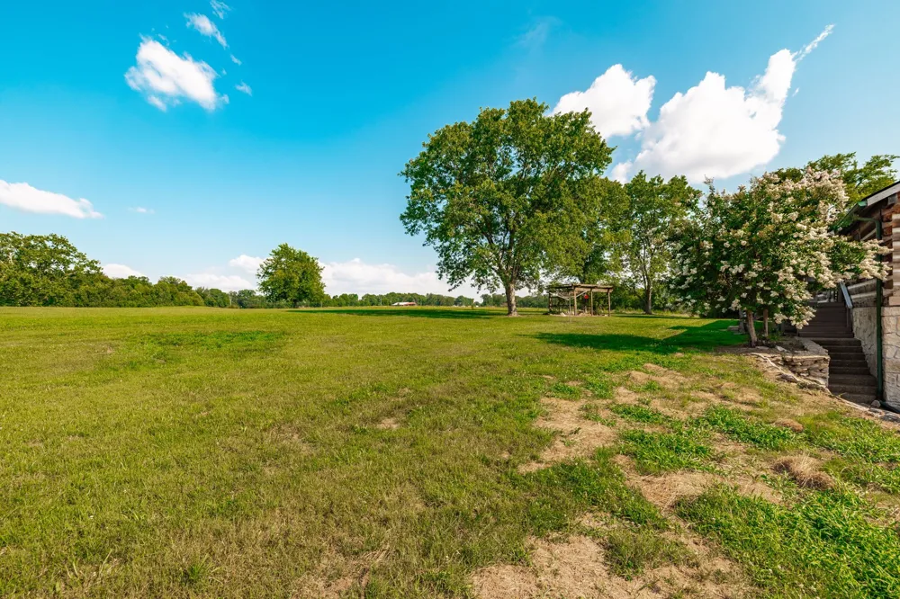 825 Harsh Ln Castalian Springs, TN 37031