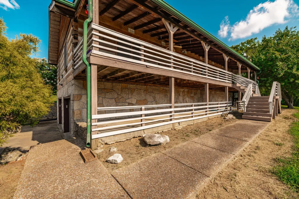 825 Harsh Ln Castalian Springs, TN 37031