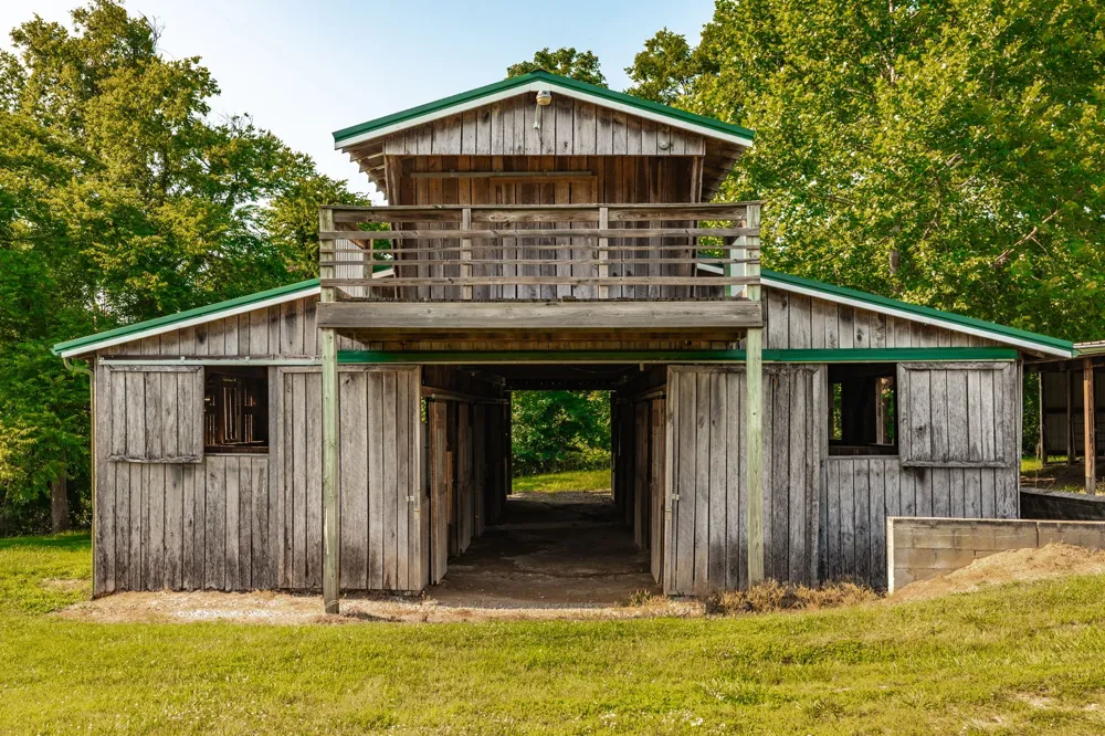 825 Harsh Ln Castalian Springs, TN 37031