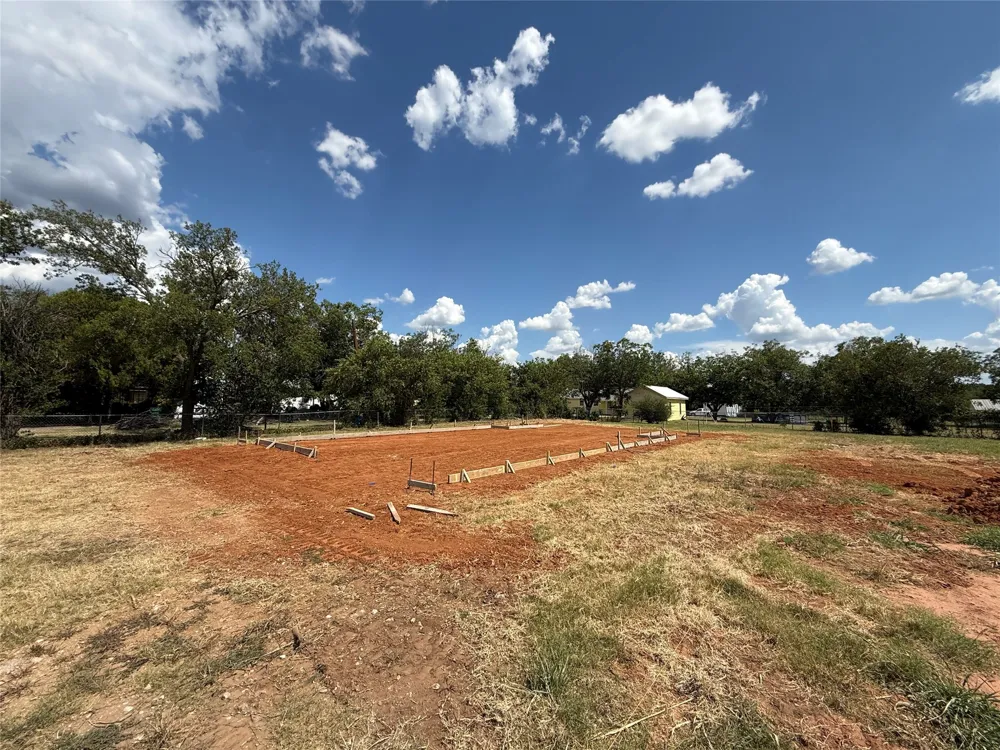 414 E Belknap Street Jacksboro, TX 76458