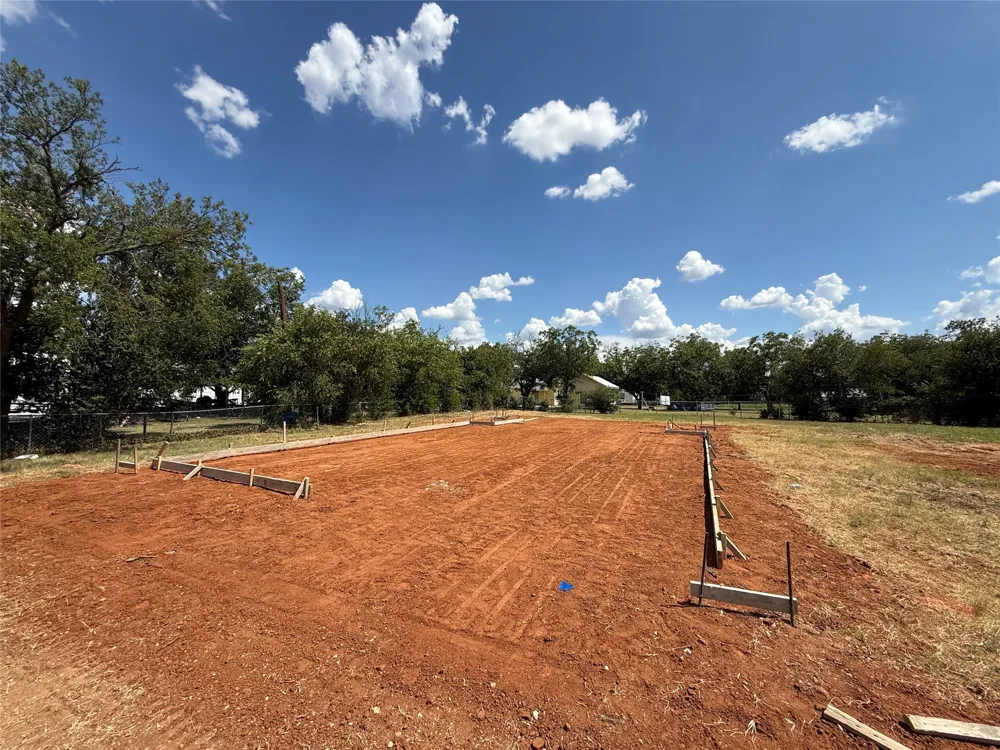 414 E Belknap Street Jacksboro, TX 76458