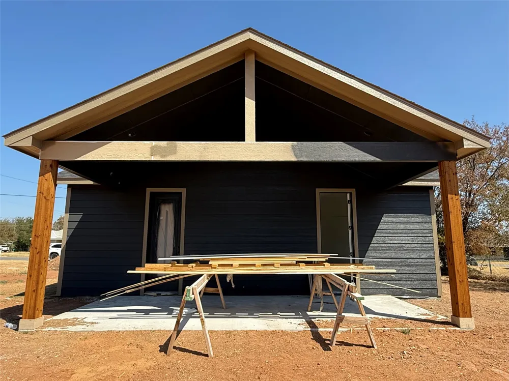 414 E Belknap Street Jacksboro, TX 76458