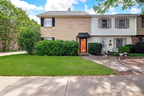 601 St Charles Drive