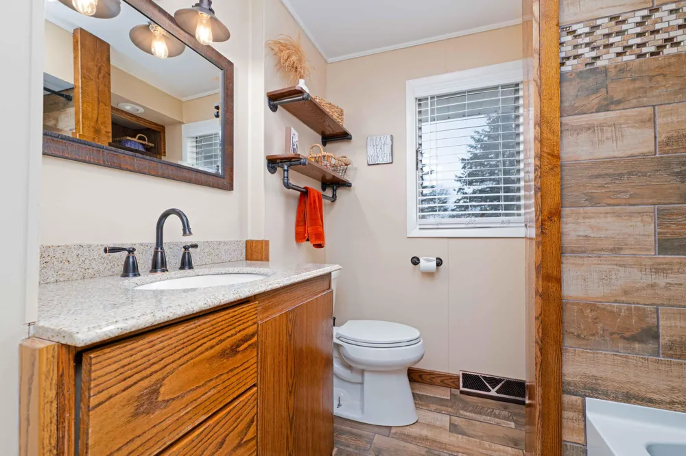 6740 S Eberhart Avenue Clare, MI 48617
