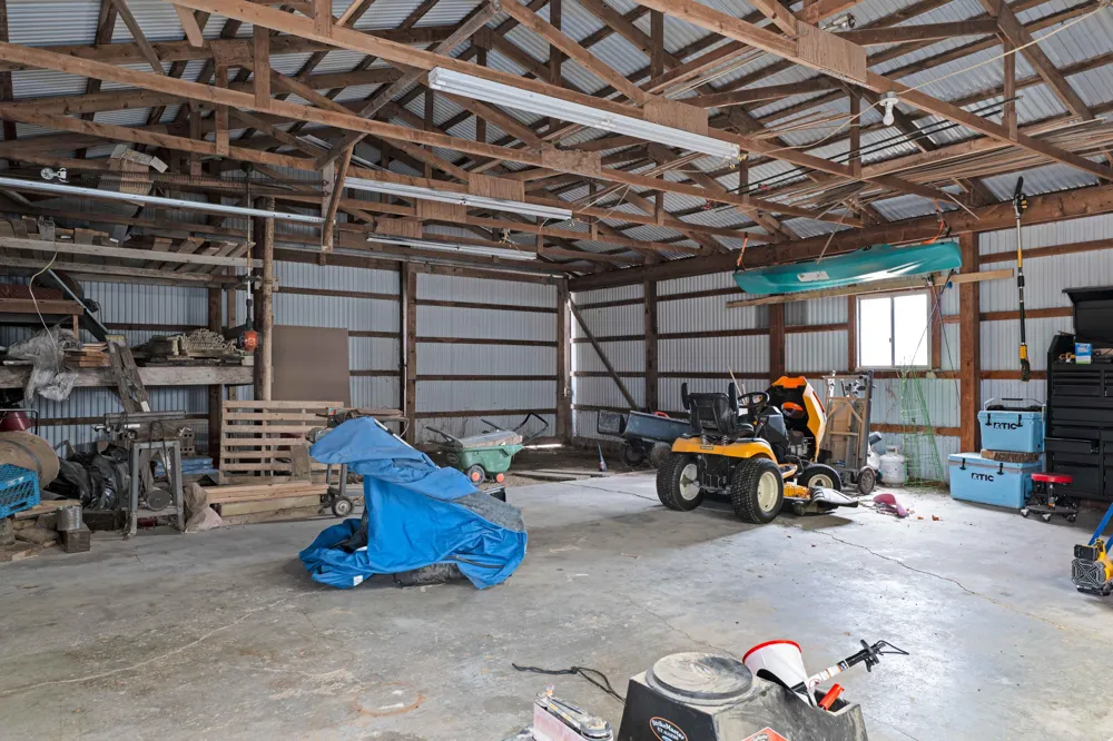 6740 S Eberhart Avenue Clare, MI 48617