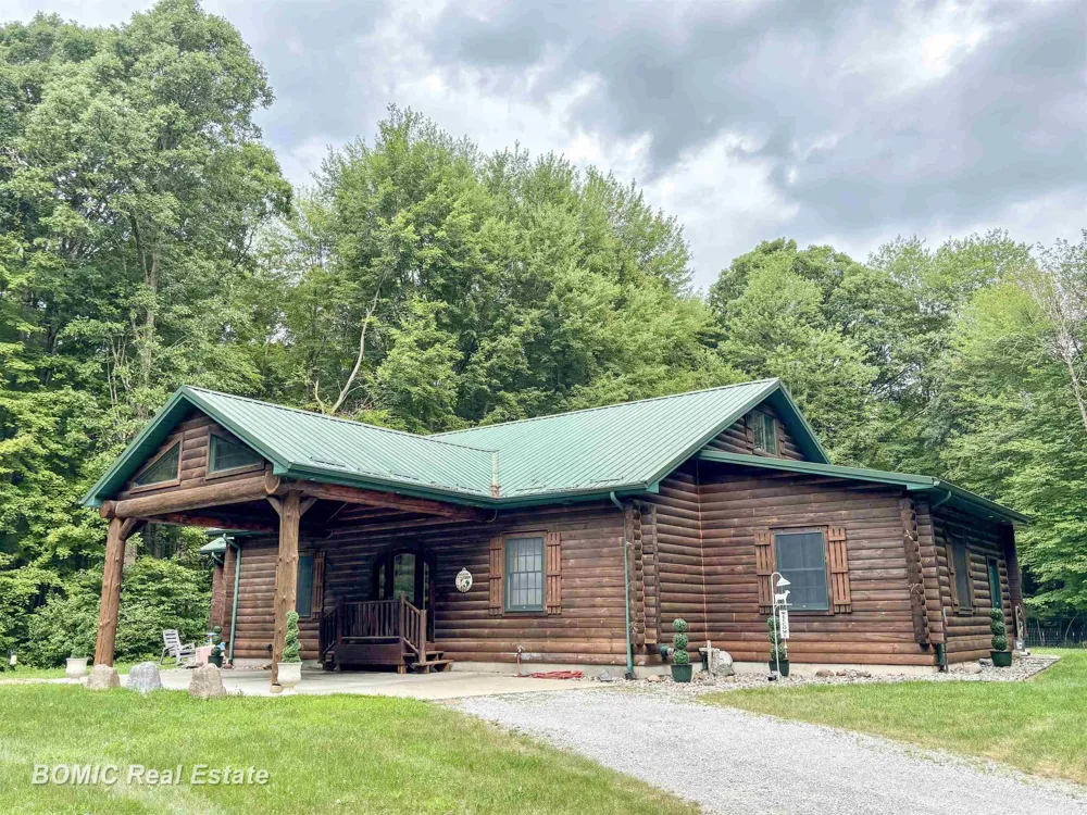8222 Moorish Road Taymouth Township, MI 48415