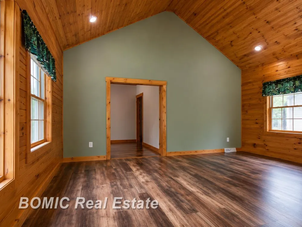 8222 Moorish Road Taymouth Township, MI 48415