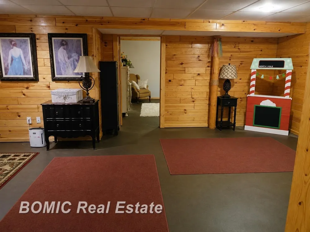8222 Moorish Road Taymouth Township, MI 48415