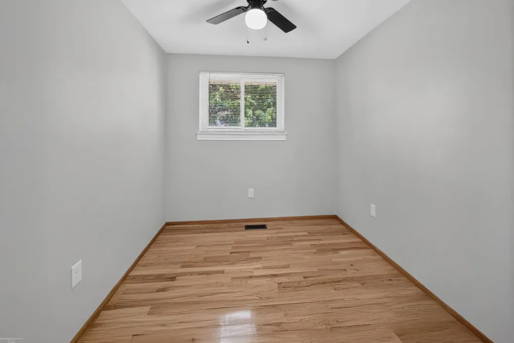 511 Kinross Avenue Clawson City, MI 48017