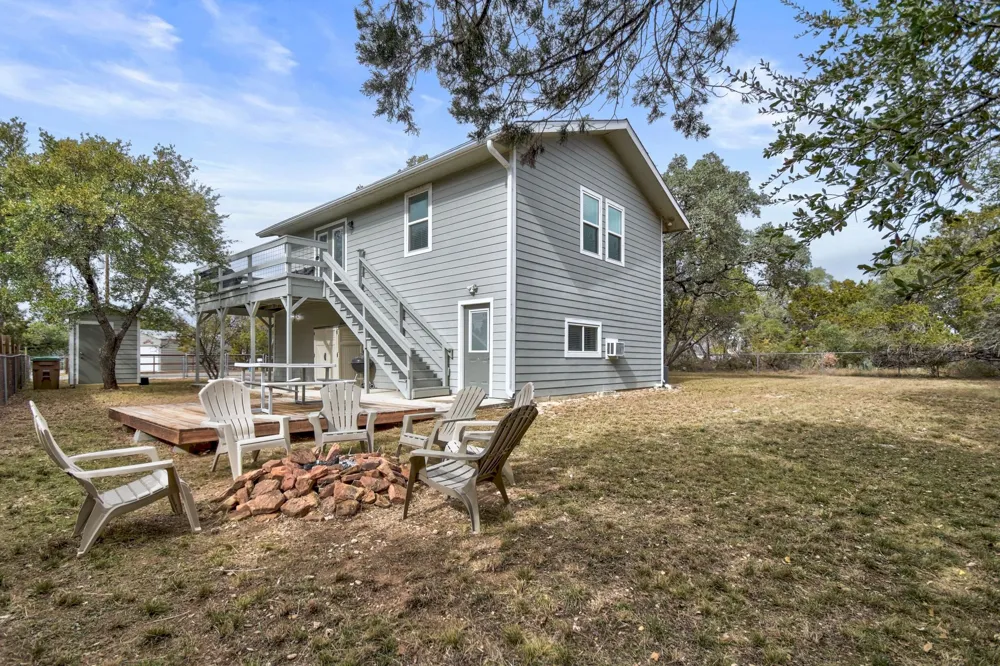 2591 Lakeshore Drive Canyon Lake, TX 78133
