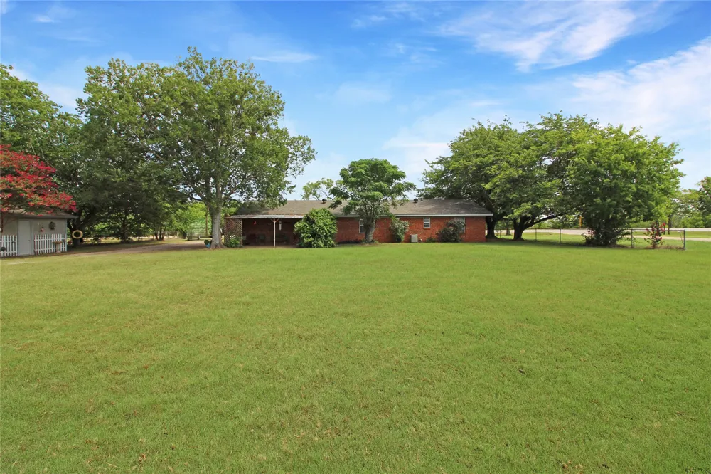 8769 S Fm 148 Scurry, TX 75158