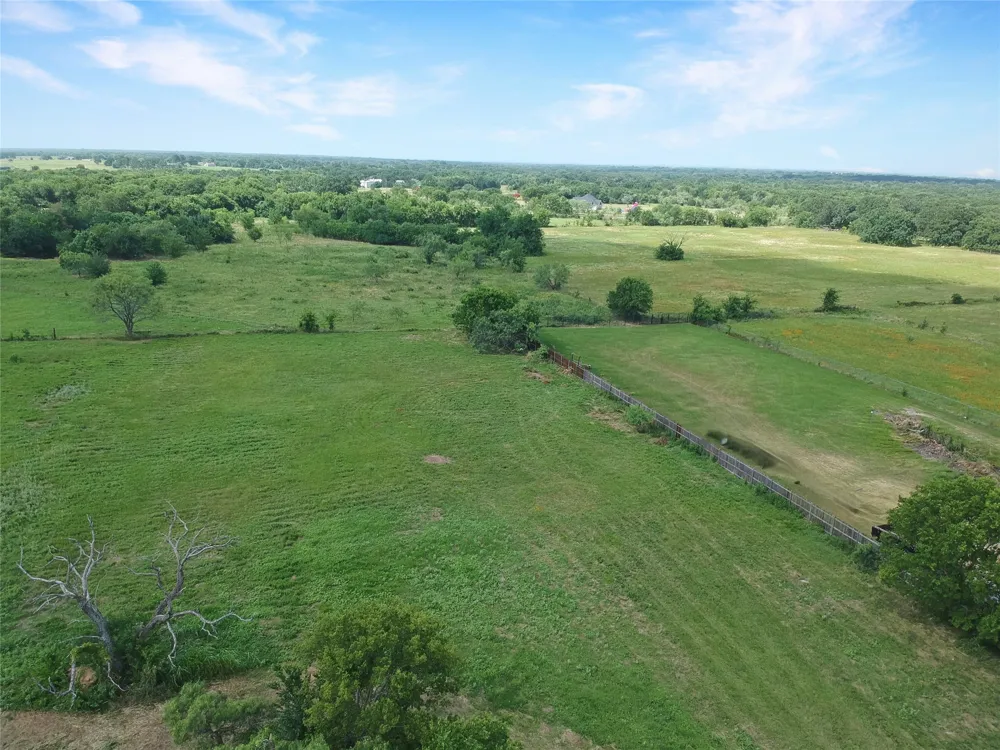 8769 S Fm 148 Scurry, TX 75158