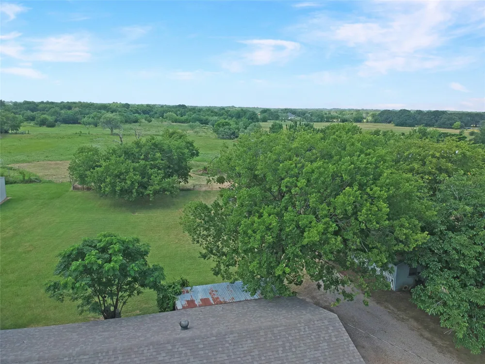 8769 S Fm 148 Scurry, TX 75158