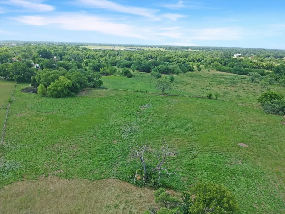 8769 S Fm 148 Scurry, TX 75158