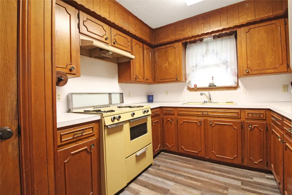 8769 S Fm 148 Scurry, TX 75158