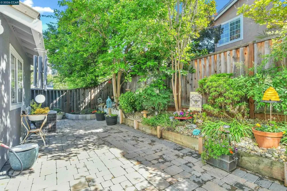 280 Brady Street Martinez, CA 94553