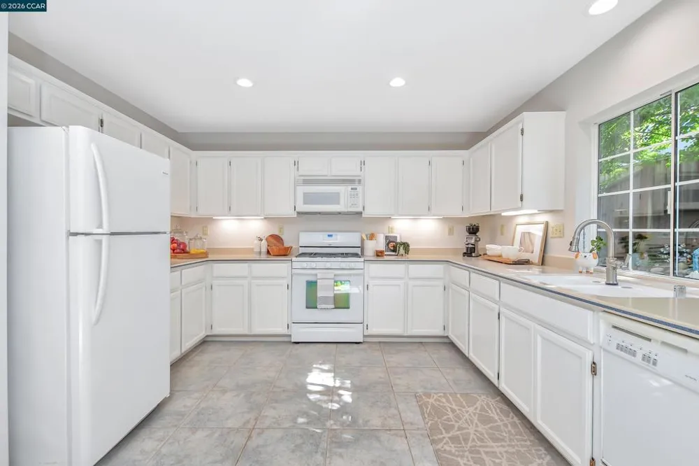 280 Brady Street Martinez, CA 94553