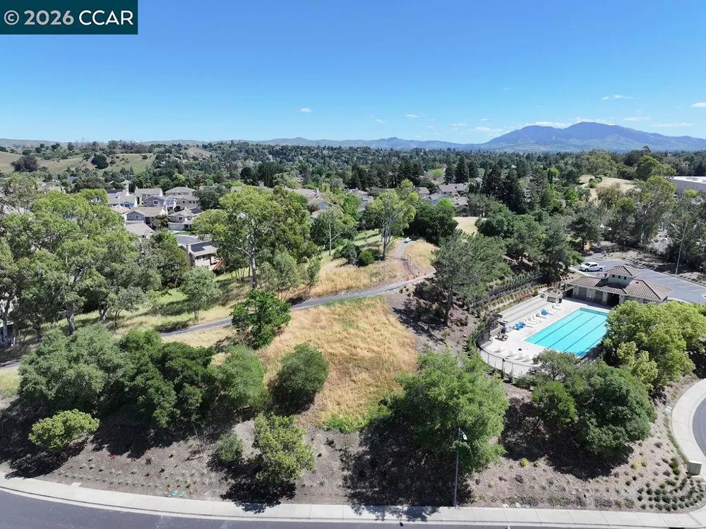 280 Brady Street Martinez, CA 94553