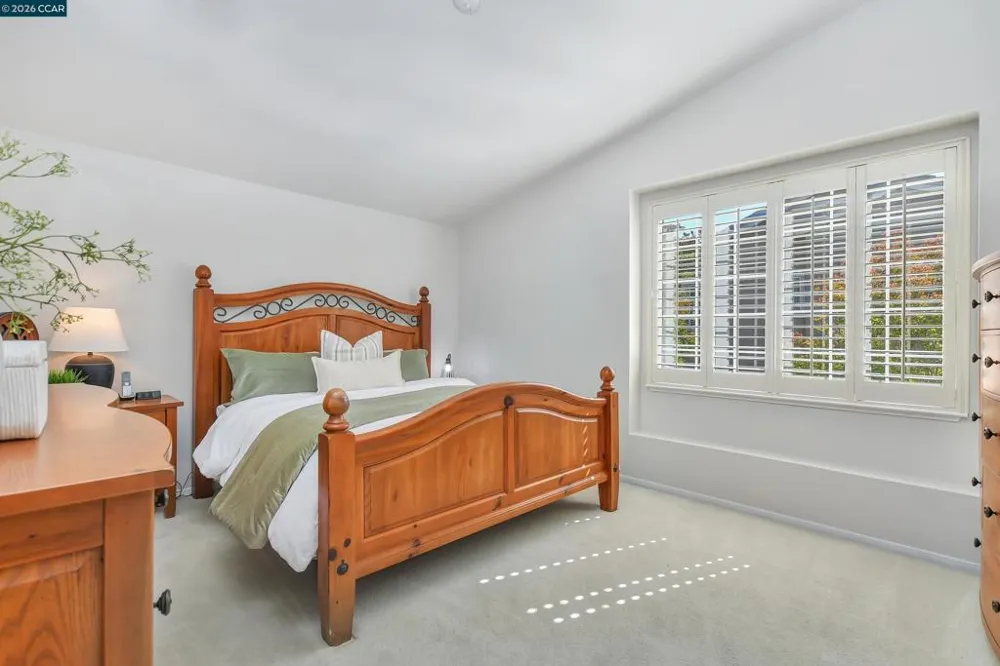 280 Brady Street Martinez, CA 94553