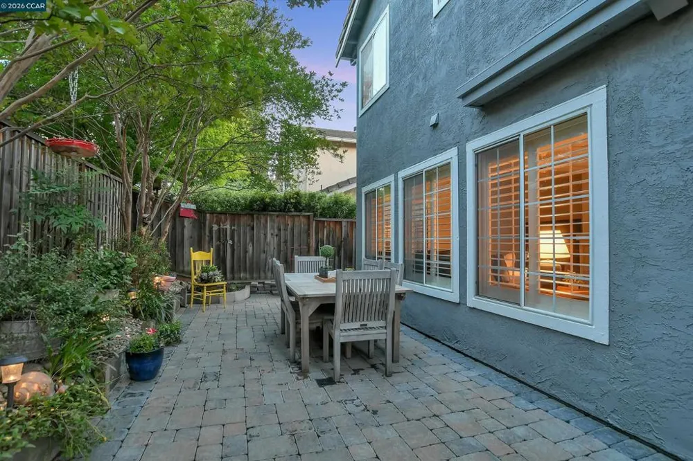 280 Brady Street Martinez, CA 94553