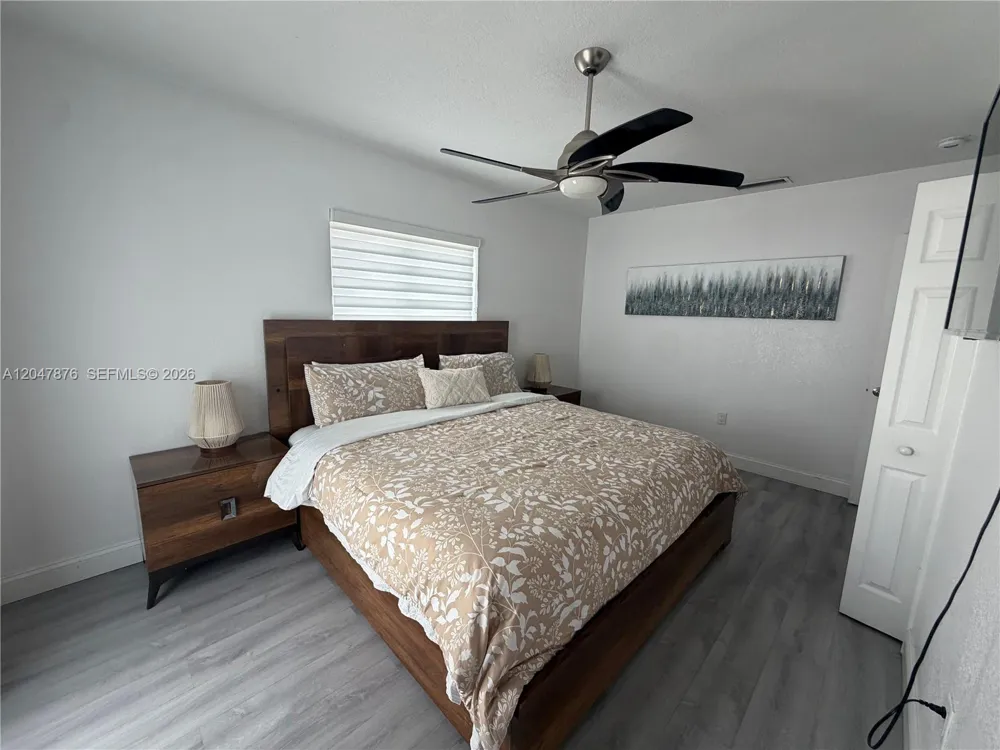 7525 Roosevelt St Hollywood, FL 33024