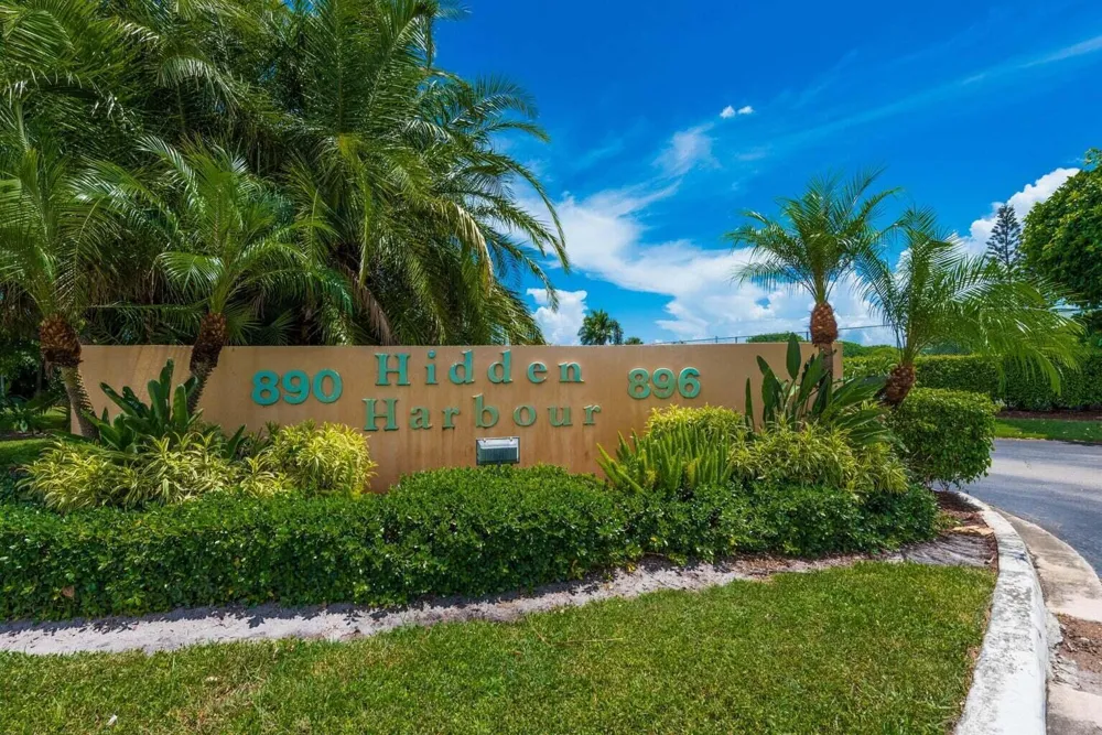 896 Federal Highway #527 Lantana, FL 33462