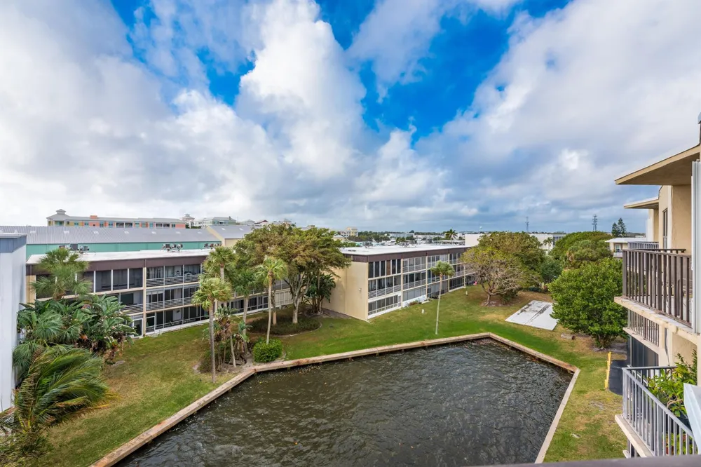 896 Federal Highway #527 Lantana, FL 33462