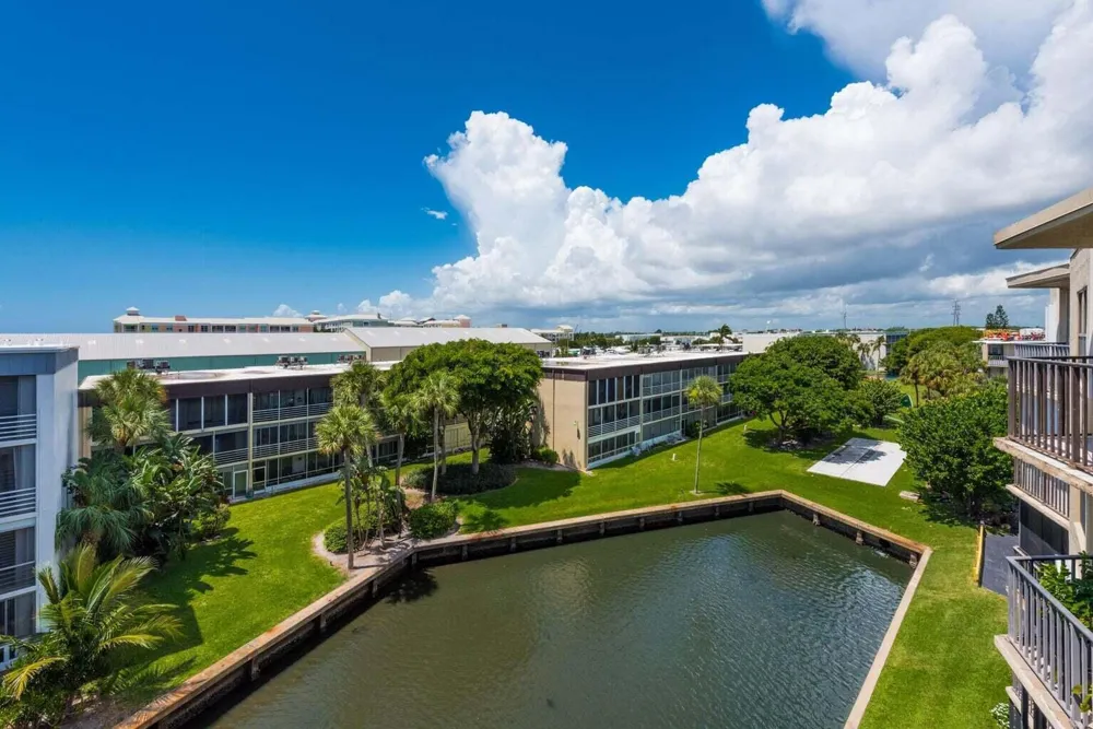 896 Federal Highway #527 Lantana, FL 33462