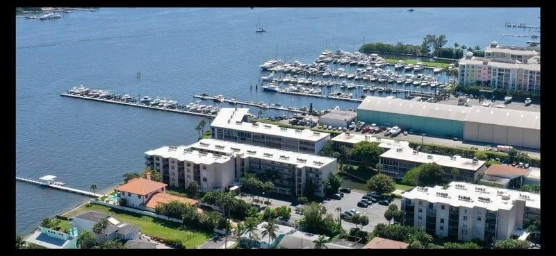 896 Federal Highway #527 Lantana, FL 33462